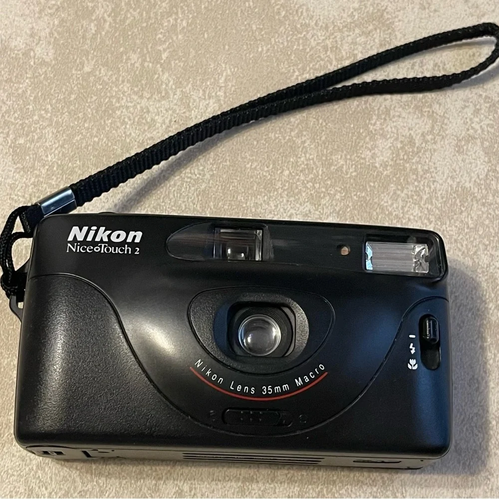 Nikon NiceTouch 2 Black 35mm Film Camera
